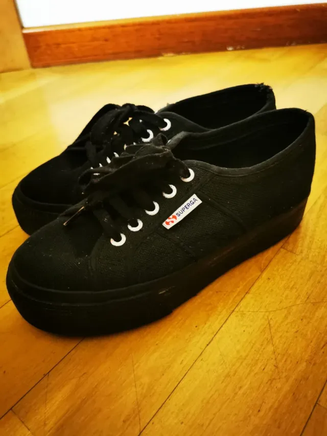 Superga nere alte 37