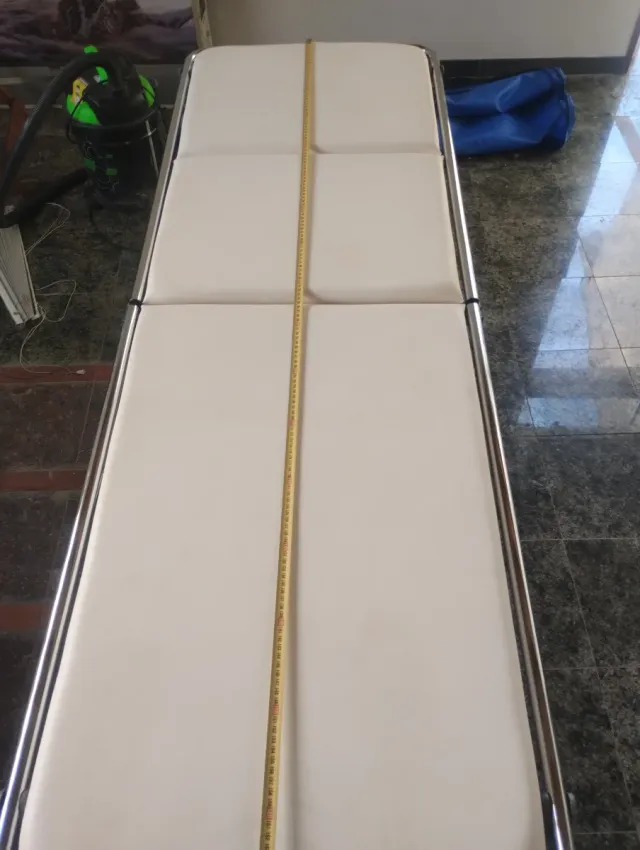 Lettino valigia trasportabile e regolabile