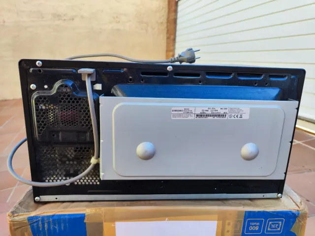 Microondas Samsung Grill 800W 23L