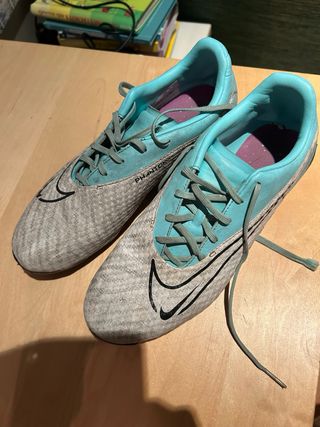 Zapatillas Nike Fútbol Gris y Turquesa