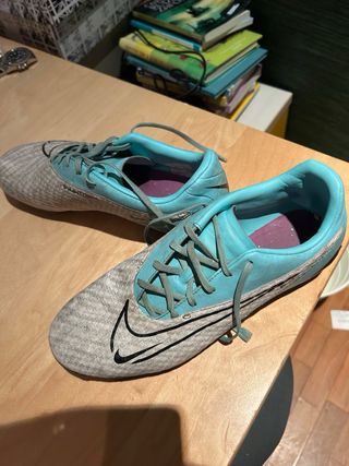 Zapatillas Nike Fútbol Gris y Turquesa