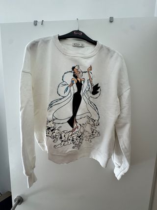 Sudadera Cruella de Vil con cachorros