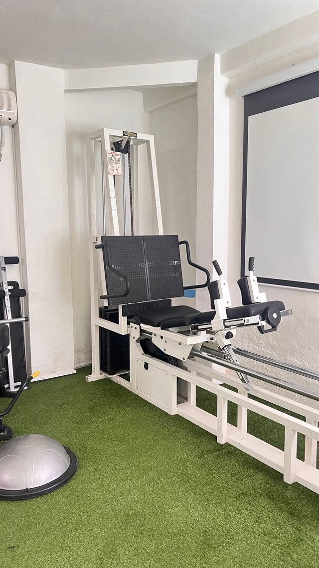 Máquina de Prensa Gimnasio Technogym