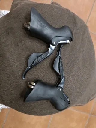 Manetas Shimano Ultegra DI2 11v