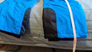 Pantalones y guantes de nieve