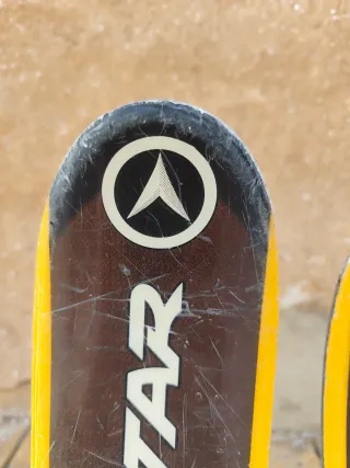 Esquís Dynastar 6.8. Fijación Rossignol
