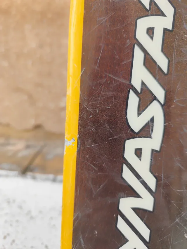 Esquís Dynastar 6.8. Fijación Rossignol