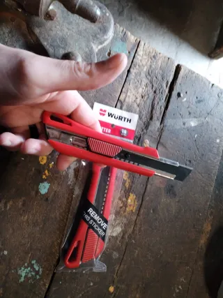 Taglierino professionale