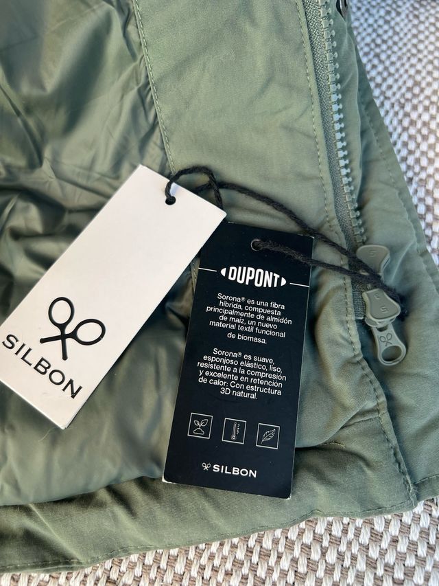 Parka verde Silbon con capucha sin estrenar