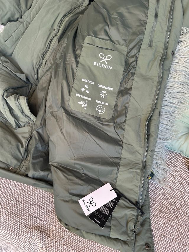 Parka verde Silbon con capucha sin estrenar