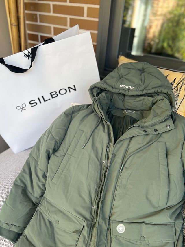 Parka verde Silbon con capucha sin estrenar