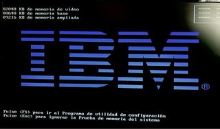 Ordenador retro IBM Aptiva torre P120 Win 95