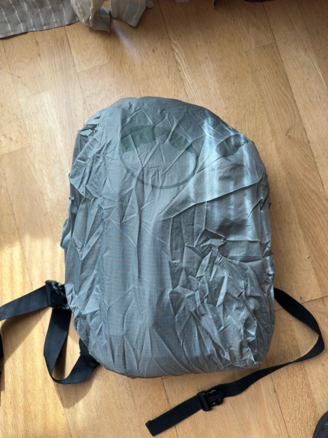 Mochila Lowepro Slingshot 200 AW