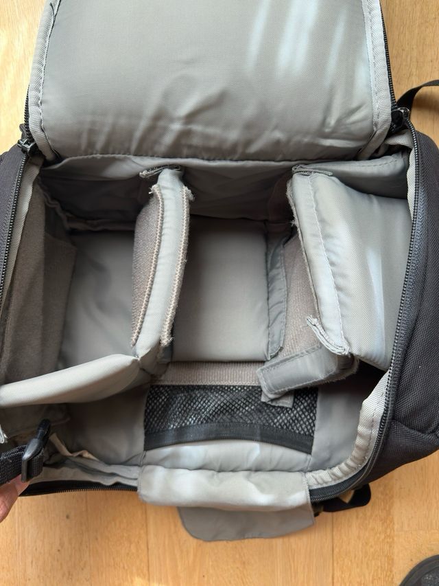 Mochila Lowepro Slingshot 200 AW
