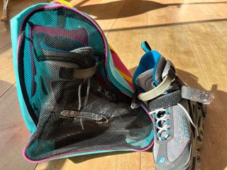 Patines infantiles y bolsa
