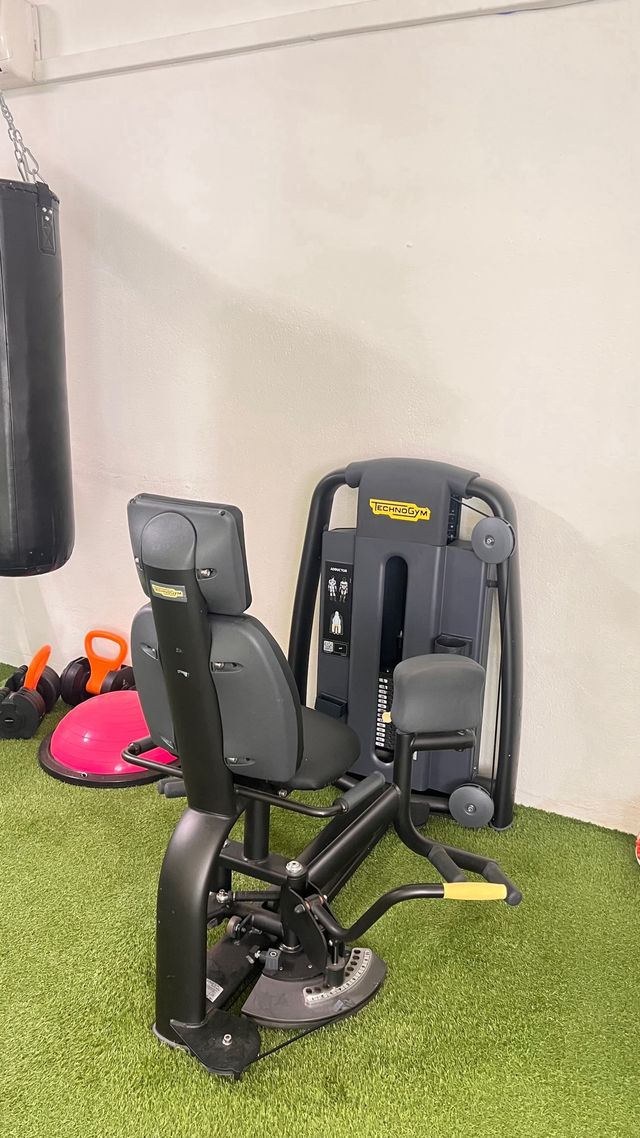 Máquina de Gimnasio Technogym Adductor