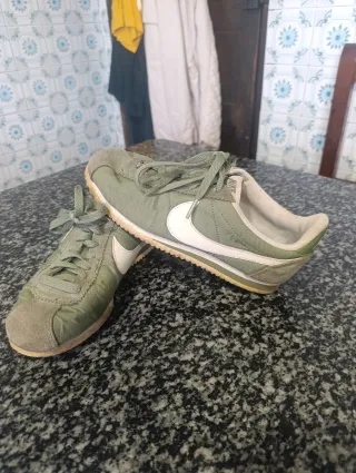 Zapatillas Nike Talla 37.5 Verde/Blanco