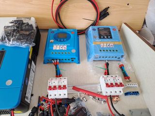 Inversor Híbrido Solar 4 kW 24 Voltios WIFI