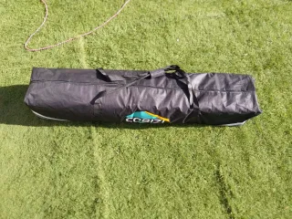 Cenador plegable negro 3 x 3 metros.