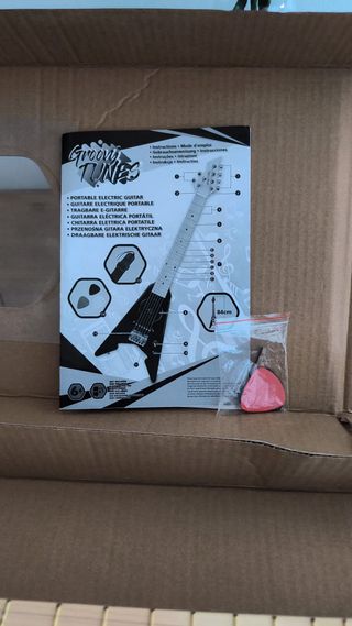 Guitarra Eléctrica Portátil 84cm