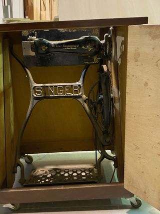 Máquina de coser Singer antigua