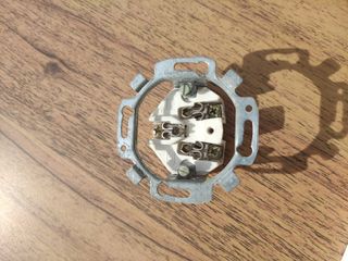 Interruptor y Enchufe Blanco