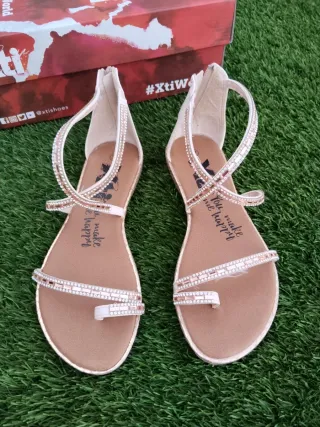 Sandalias Xti Rosa y Doradas con Brillantes