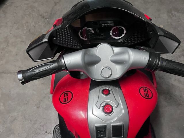 Moto Eléctrica Infantil 12W Roja