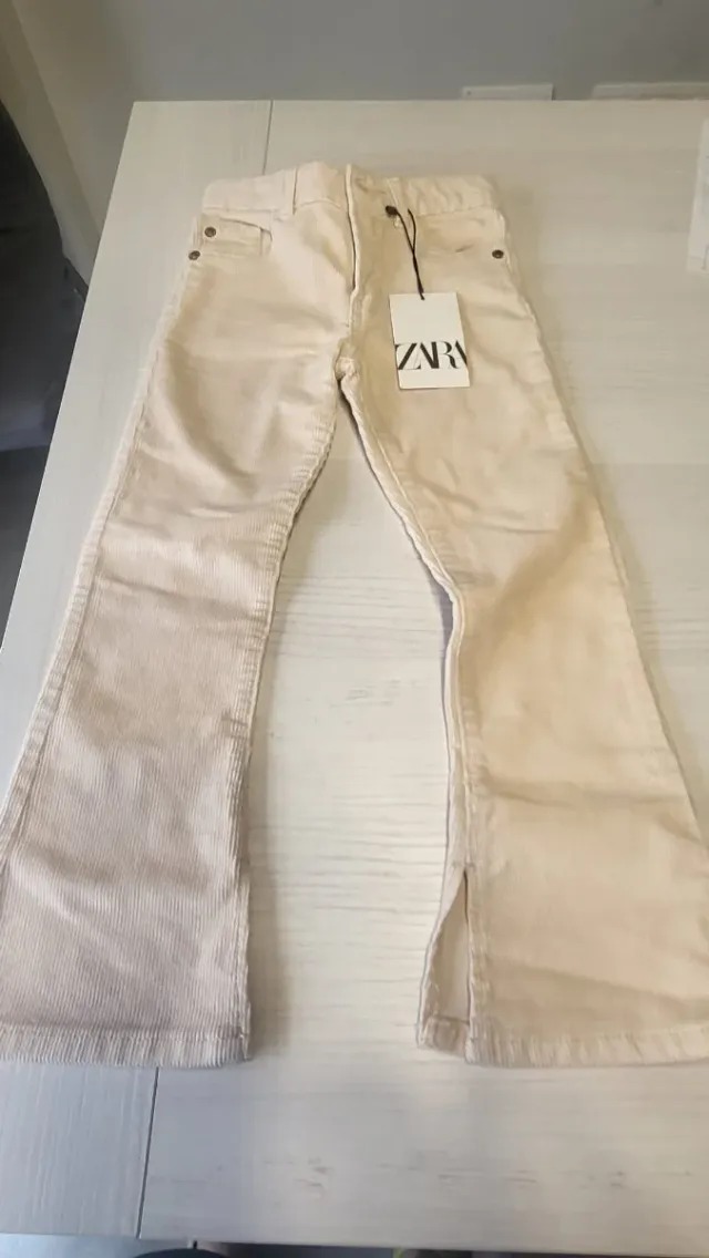 Pantalón niña pana Zara beige