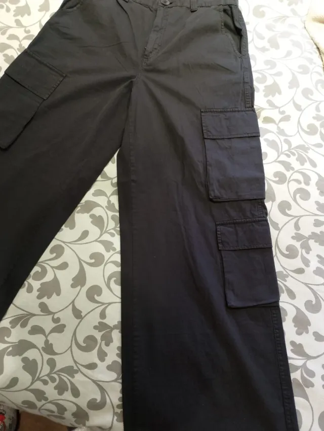 Pantalón cargo ancho negro NUEVO