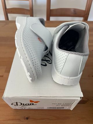 Zapatos de trabajo Dian blancos