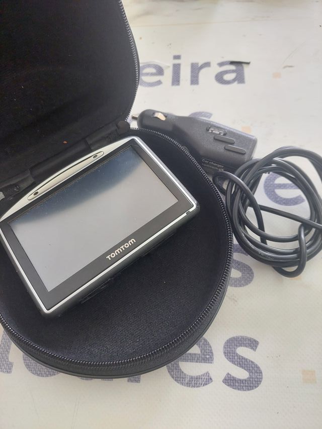 GPS TomTom GO 530 con custodia e caricabatterie