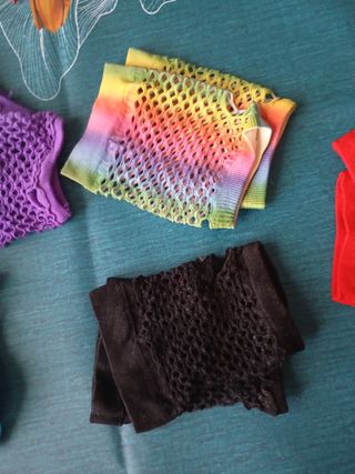 Guantes de rejilla cortos (2€ el par)