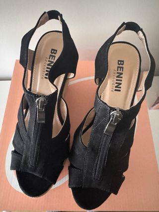 Sandalias cuña negras talla 37 NUEVAS