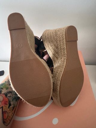 Sandalias cuña negras talla 37 NUEVAS