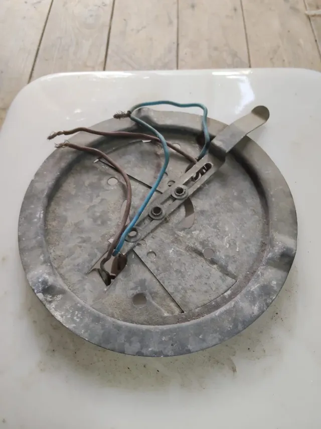 Aplique de baño blanco