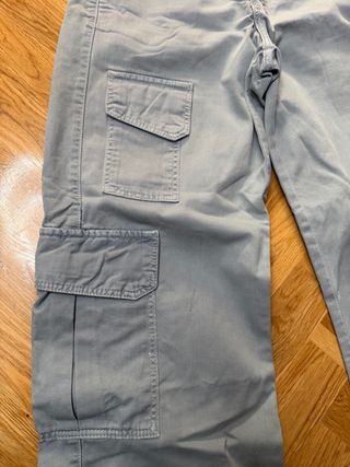 Pantalón cargo Zara azul grisáceo
