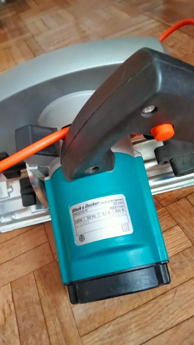 Sierra Circular Black&Decker DN-57