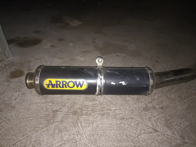 Escape Arrow Yamaha R6