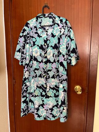 Conjunto floral casaca y falda hecho a mano