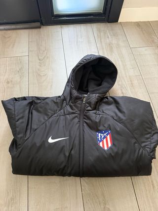 Abrigo Nike ATM Negro Talla S