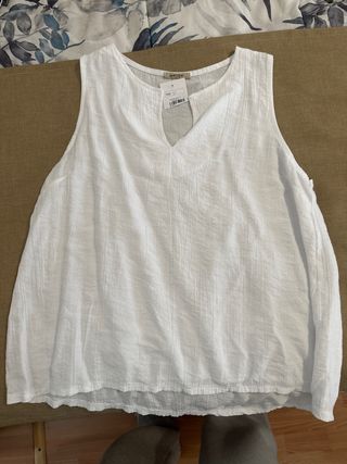 Blusa blanca sin mangas