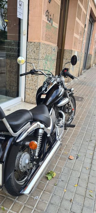 Suzuki Intruder LC 250