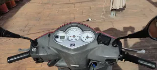 Scooter Honda Dylan moto 125