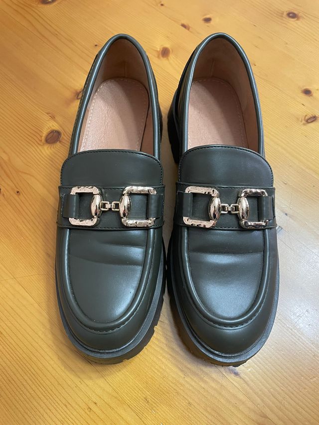 Mocasines Verdes con Hebilla