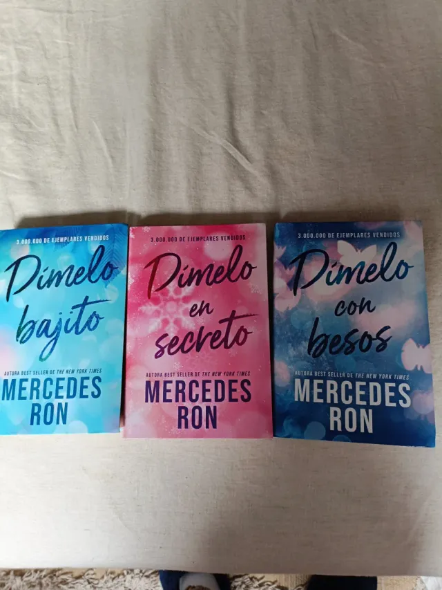 Trilogía Dímelo bajito