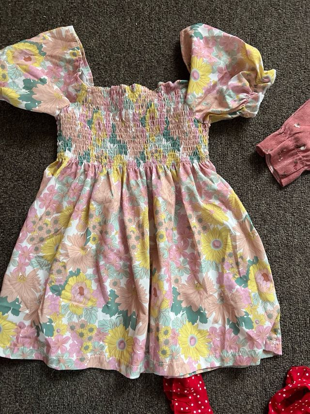 Lote 4 vestidos niña 3-4 años