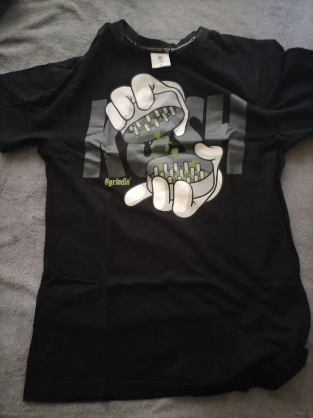 Camiseta Cayler & Sons Negra