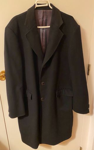 Chaquetón largo negro Cortefiel