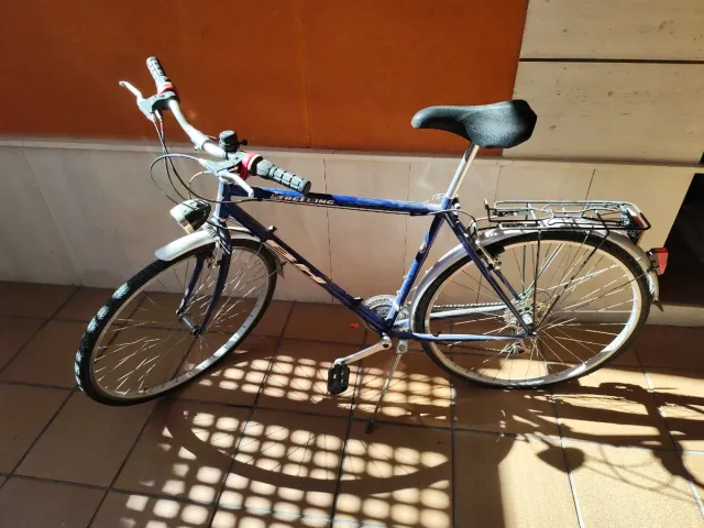 Bicicleta BH azul